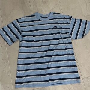 Nike Men's Light Blue and Navy Striped Tee